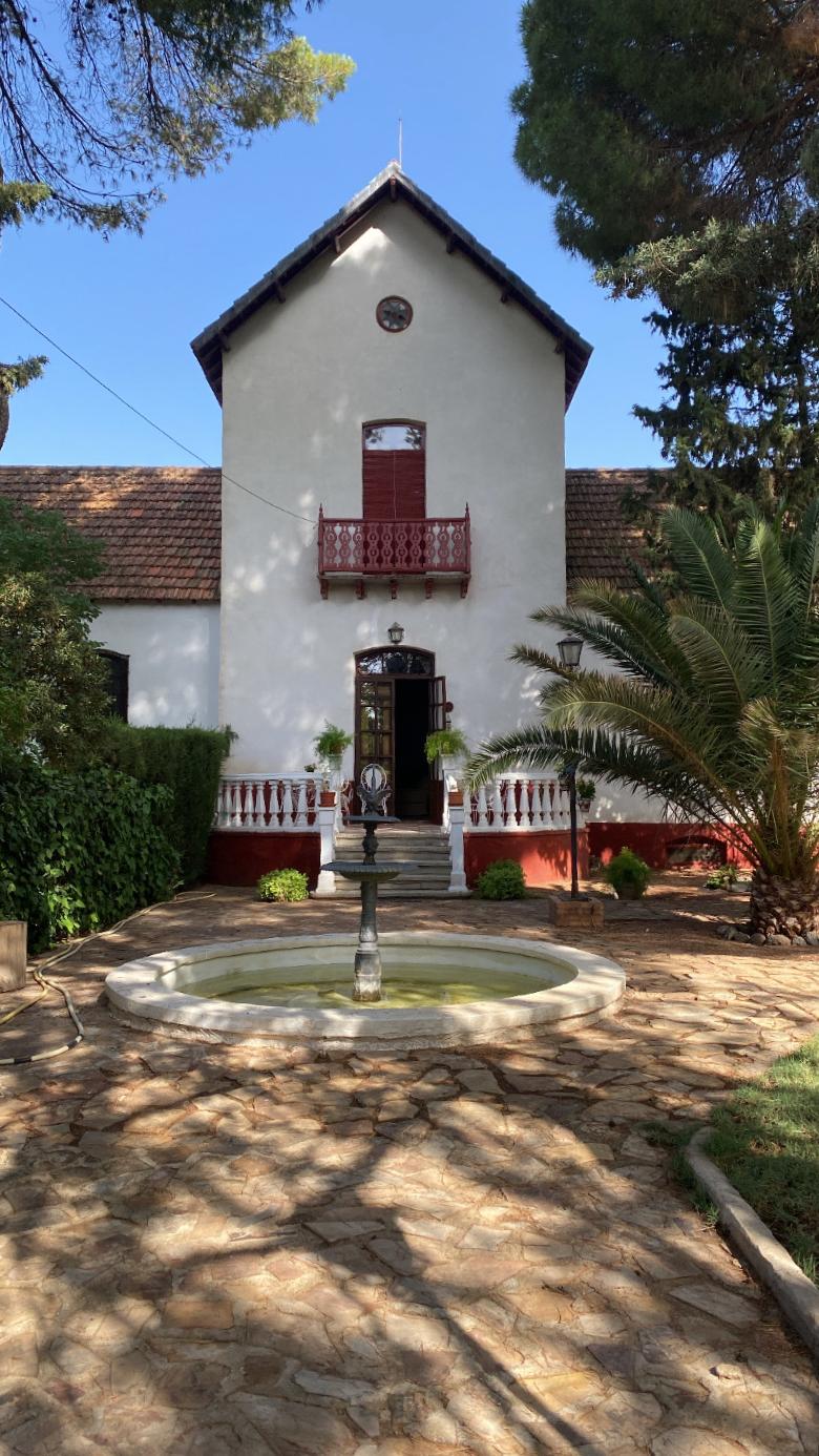 Villa Teresa — fachada exterior